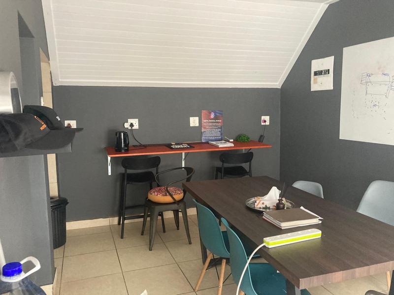 To Let Commercial Property for Rent in Mill Park Eastern Cape